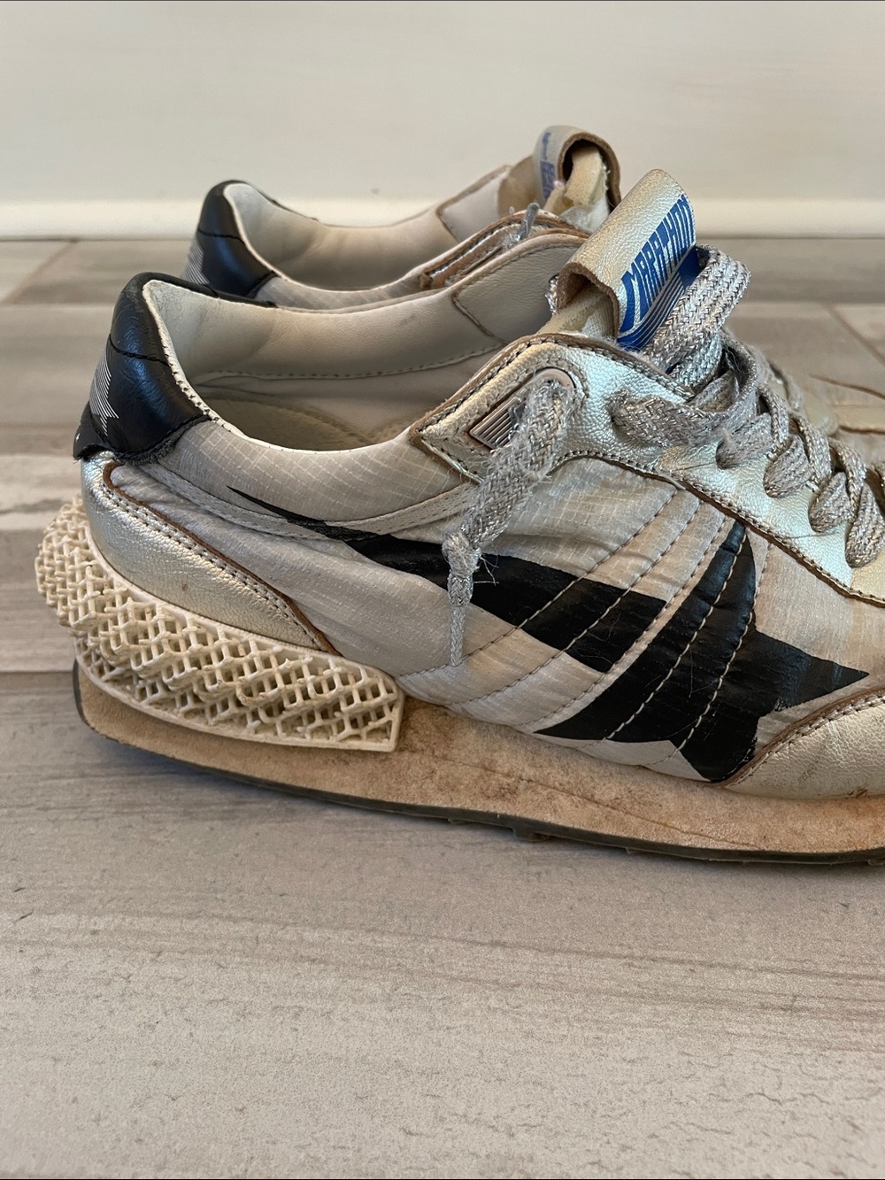 Golden Goose Marathon Silver Black Women’s 38 *FLAWS* - Picture 4 of 16